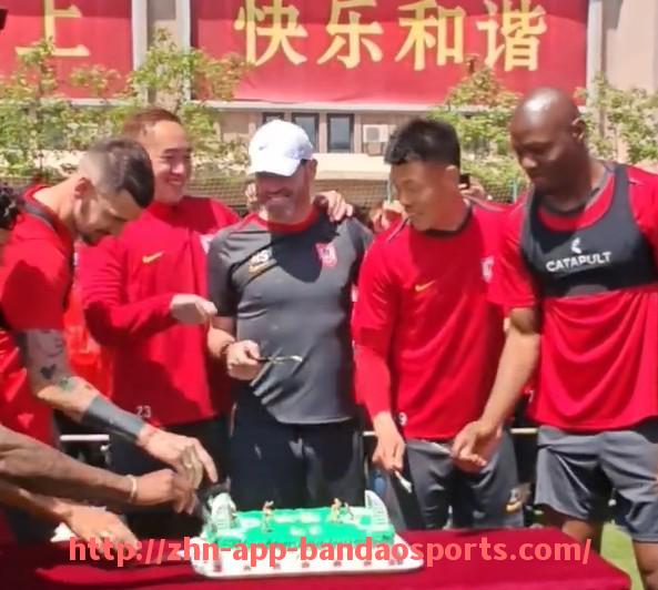 半岛体育app-法甲球队财务透明度分析及其对俱乐部管理的启示