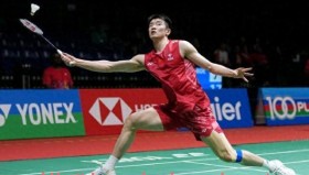 半岛体育app-英超赛季中球队签约自由球员政策及案例分析